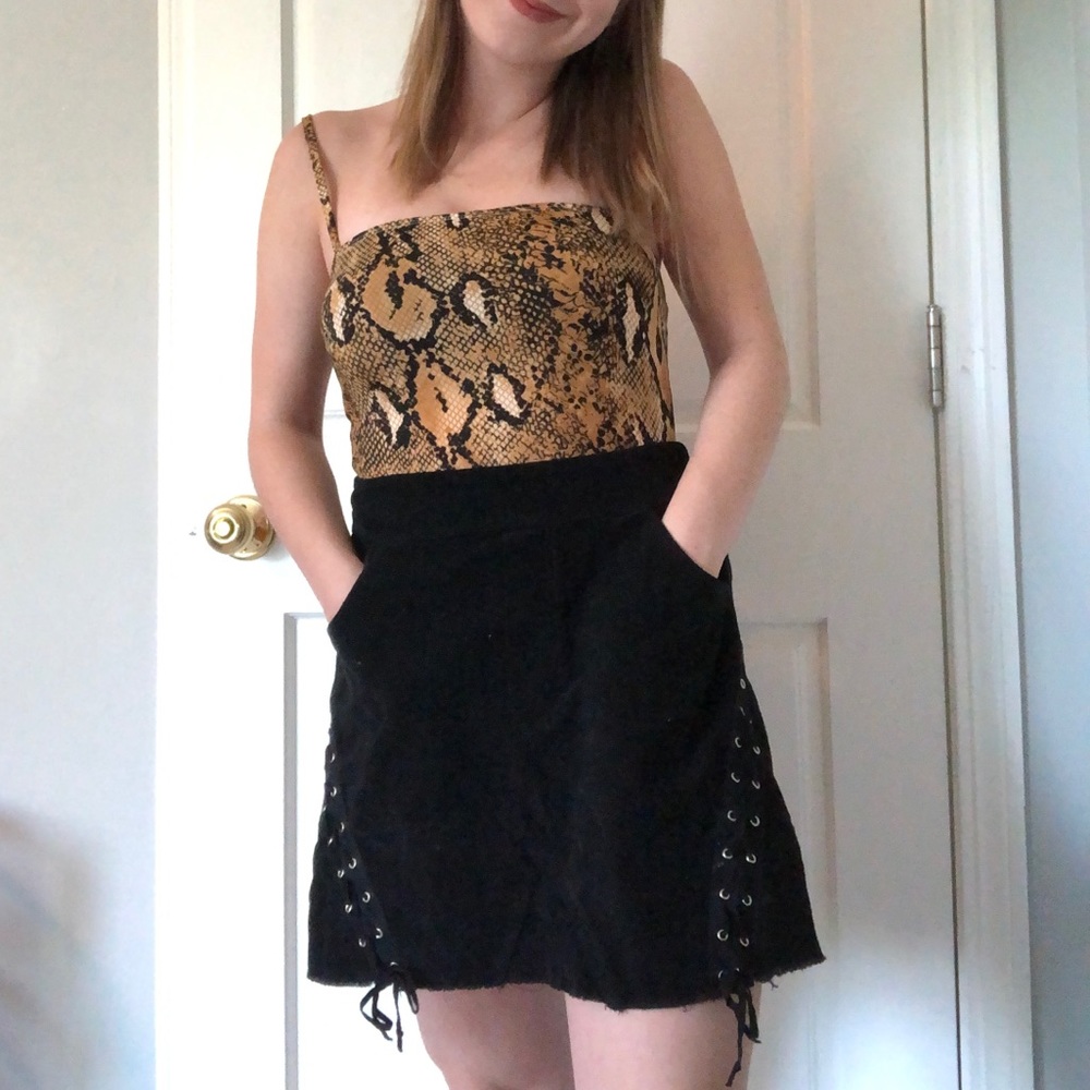 NWT AE Lace Up Skirt